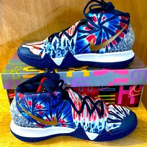 Kybrid S2 men’s size 7 women’s 8.5 Nike sneakers new with box tie die